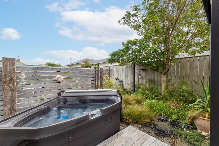 Photo of property in 79b Golf Road, Paraparaumu Beach, Paraparaumu, 5032