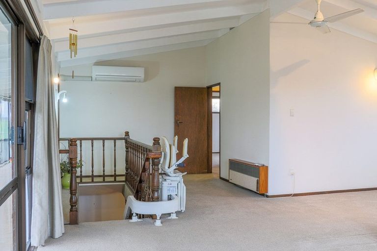 Photo of property in 18 Tawhara Place, Edgecumbe, 3120