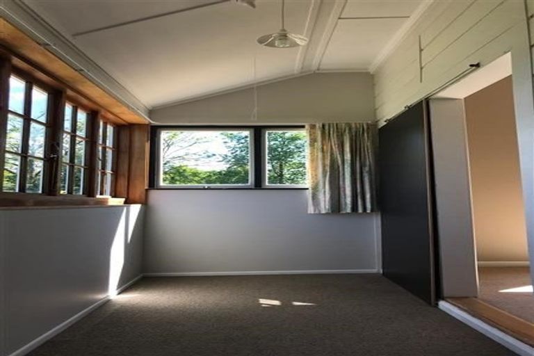 Photo of property in 4a Shanly Street, Waipawa, 4210