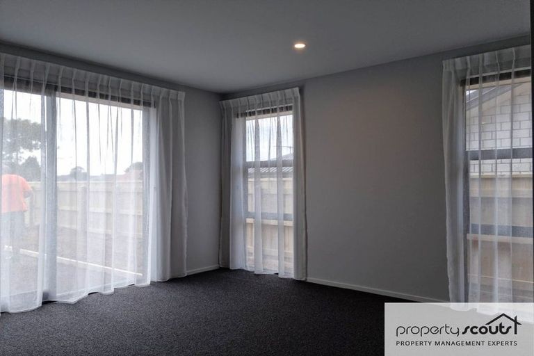 Photo of property in 3 Vogue Circle, Vogeltown, New Plymouth, 4310