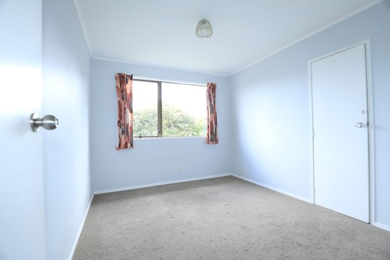 Photo of property in 34 Jandell Crescent, Bucklands Beach, Auckland, 2014