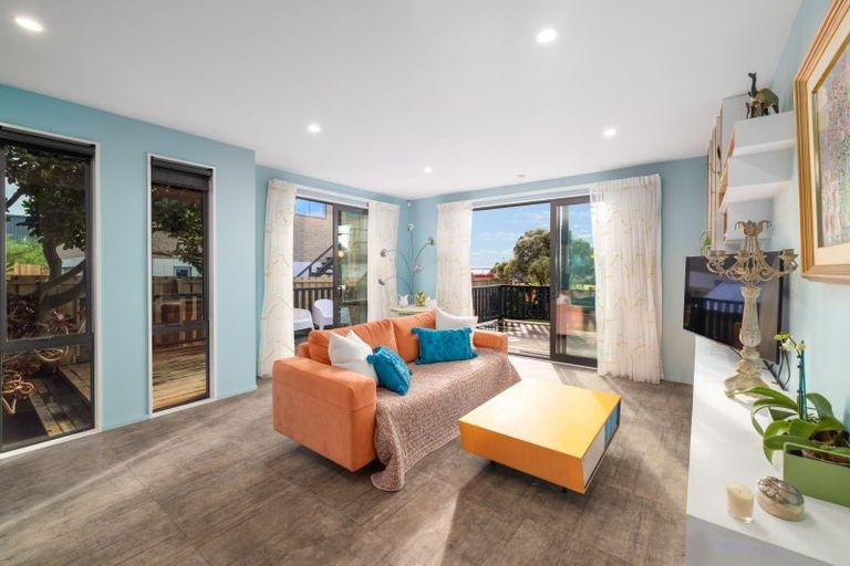 Photo of property in 2/23 Main Road, Redcliffs, Christchurch, 8081