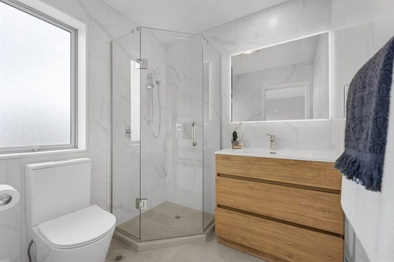 Photo of property in 4/5 Grange Road, Papatoetoe, Auckland, 2025