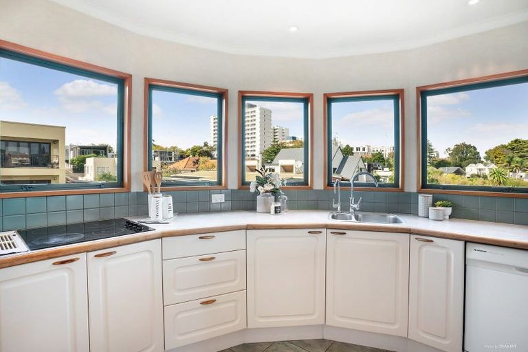 Photo of property in 172 Pembroke Street, Hamilton Lake, Hamilton, 3204