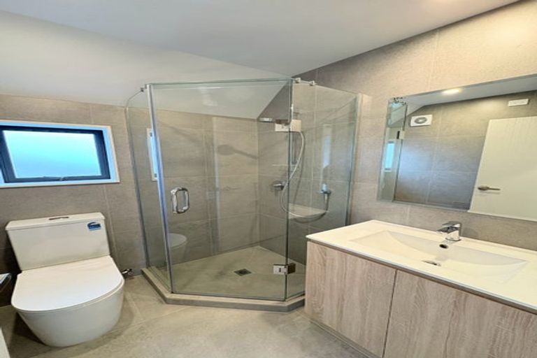 Photo of property in 20c Gilliam Street, New Lynn, Auckland, 0600