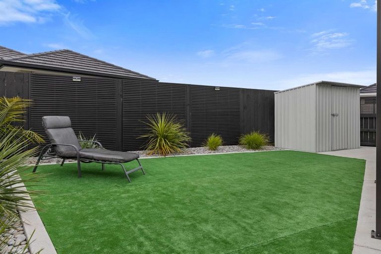 Photo of property in 39 Kotiate Street, Papamoa Beach, Papamoa, 3118