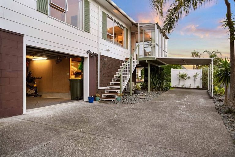 Photo of property in 2/23 Rawhiti Road, Manly, Whangaparaoa, 0930