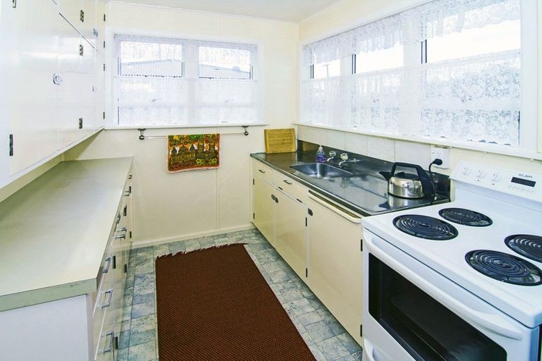 Photo of property in 11 Bledisloe Street, Solway, Masterton, 5810