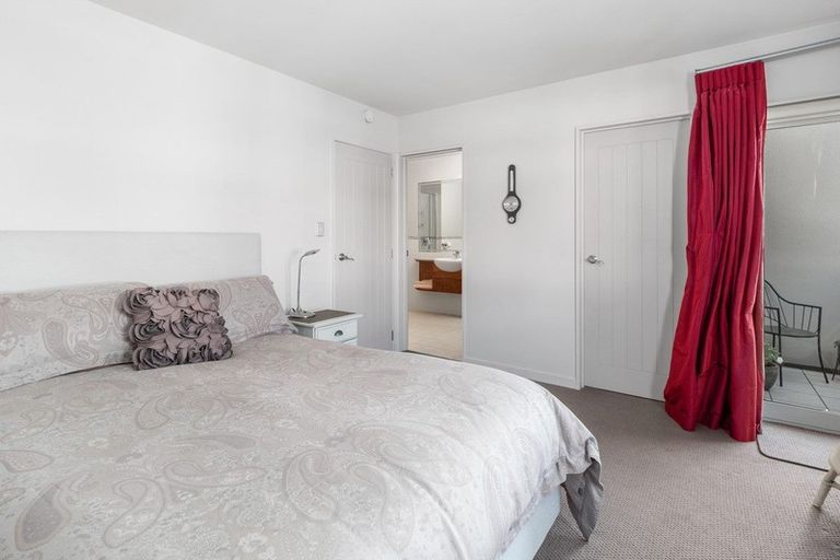 Photo of property in 5/29 Third Avenue, Tauranga, 3110