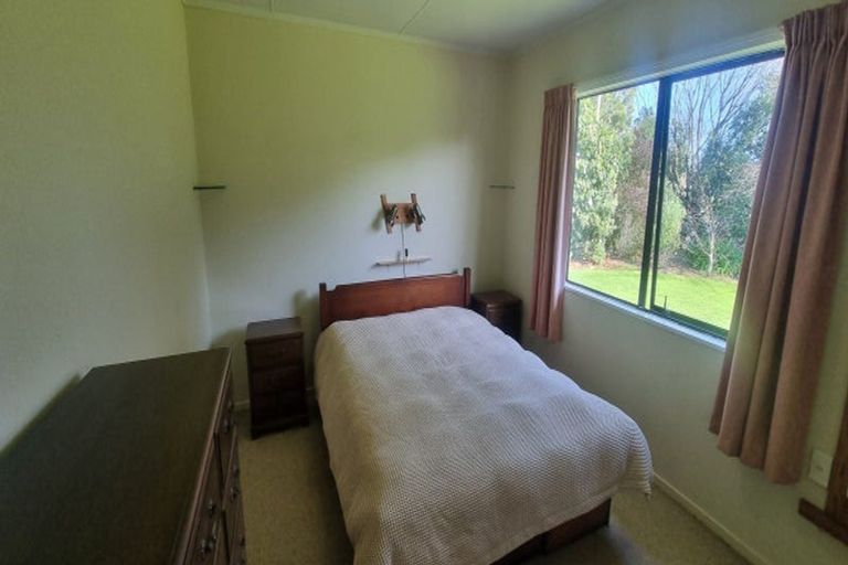 Photo of property in 218 Hokio Beach Road, Levin, 5571