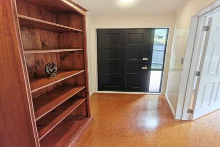 Photo of property in 3/18 Pleasant Road, Glen Eden, Auckland, 0602