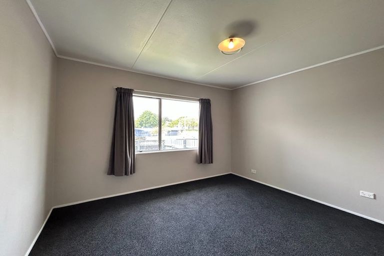 Photo of property in 19 Camellia Avenue, Bell Block, New Plymouth, 4312