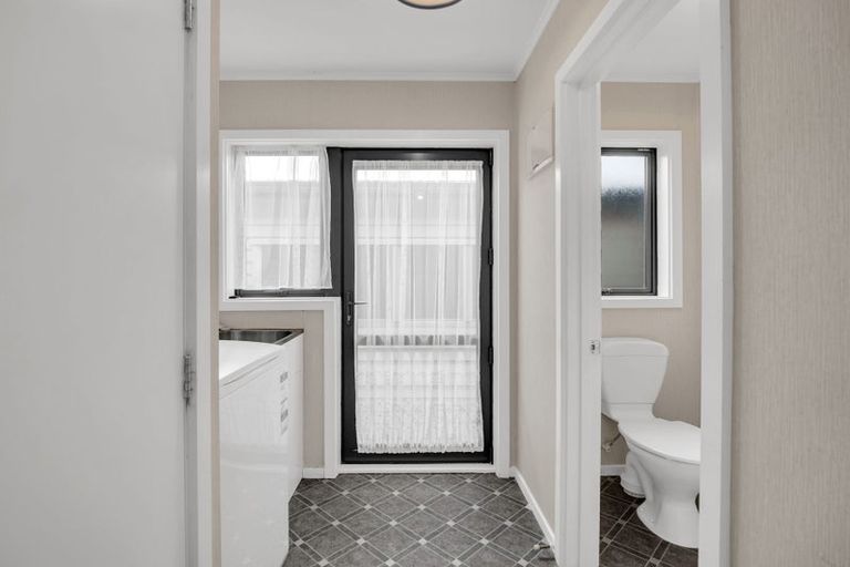 Photo of property in 32 Grove Avenue, Weston, Oamaru, 9401