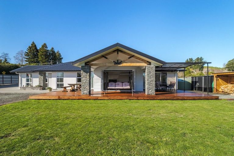 Photo of property in 2 Chatham Street, Waihola, Milton, 9073