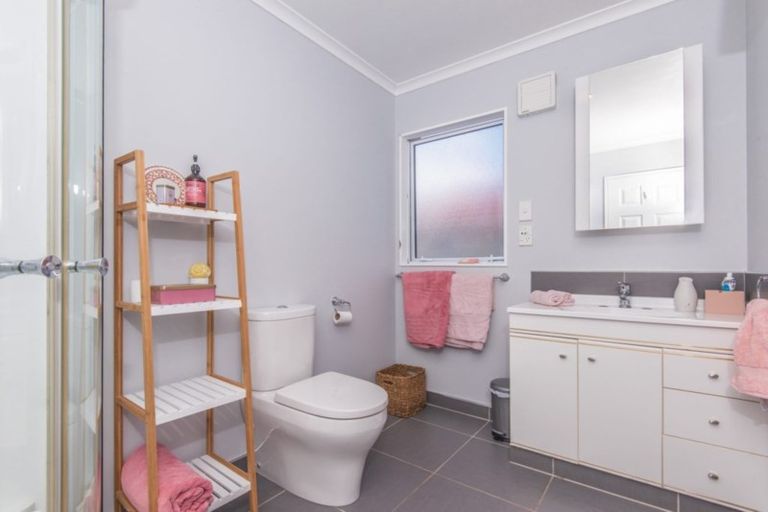 Photo of property in 153 Westchester Drive, Churton Park, Wellington, 6037