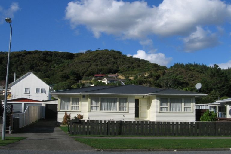 Photo of property in 42 Meremere Street, Wainuiomata, Lower Hutt, 5014
