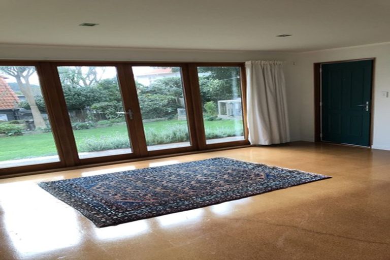 Photo of property in 28 Wade Street, Wadestown, Wellington, 6012