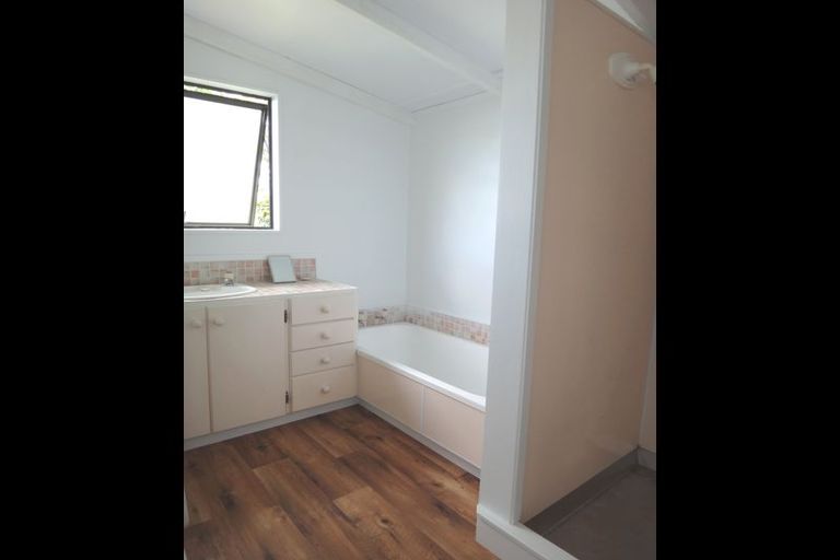 Photo of property in 3/150 Spa Road, Taupo, 3330