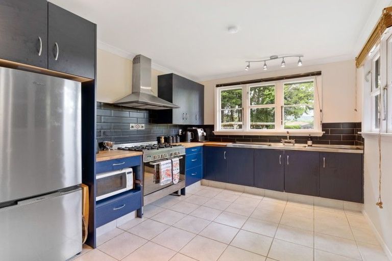 Photo of property in 19 Hewitts Road, Linton, Palmerston North, 4472