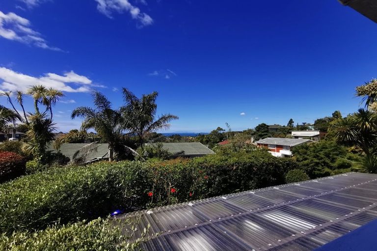 Photo of property in 9 Chevron Place, Castor Bay, Auckland, 0620