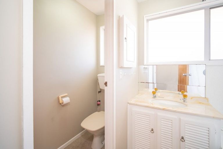 Photo of property in 1/64 Denise Crescent, Hornby, Christchurch, 8042