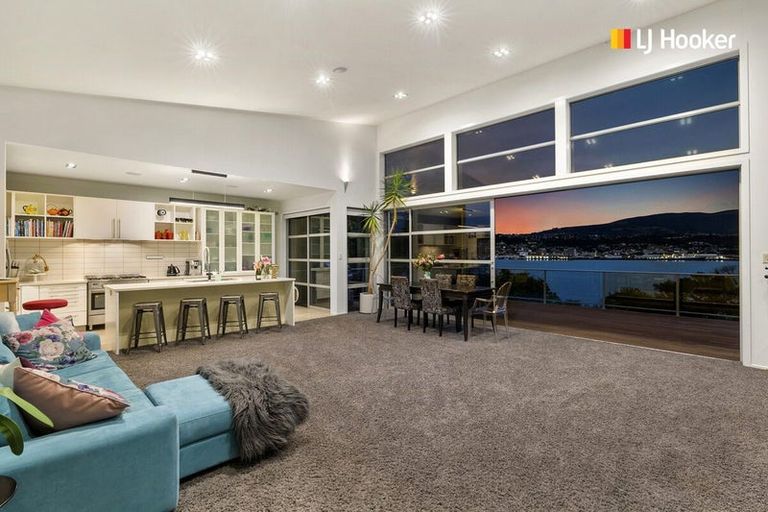 Photo of property in 8a Doon Street, Vauxhall, Dunedin, 9013