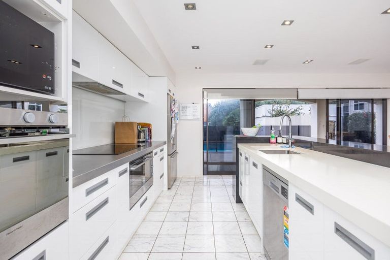 Photo of property in 1420 Whangaparaoa Road, Army Bay, Whangaparaoa, 0930