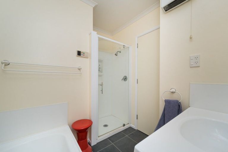 Photo of property in 24 Anakiwa Street, Kelvin Grove, Palmerston North, 4414