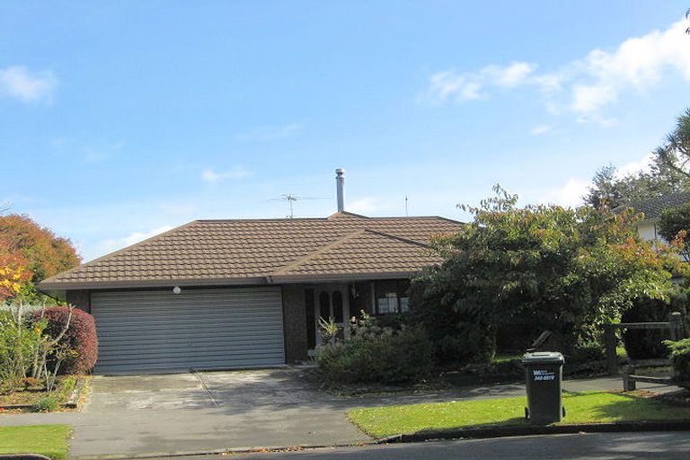 Photo of property in 7 Godfrey Place, Ilam, Christchurch, 8041