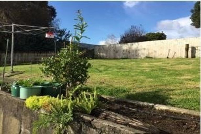 Photo of property in 130 Mansels Road, Parkvale, Tauranga, 3112