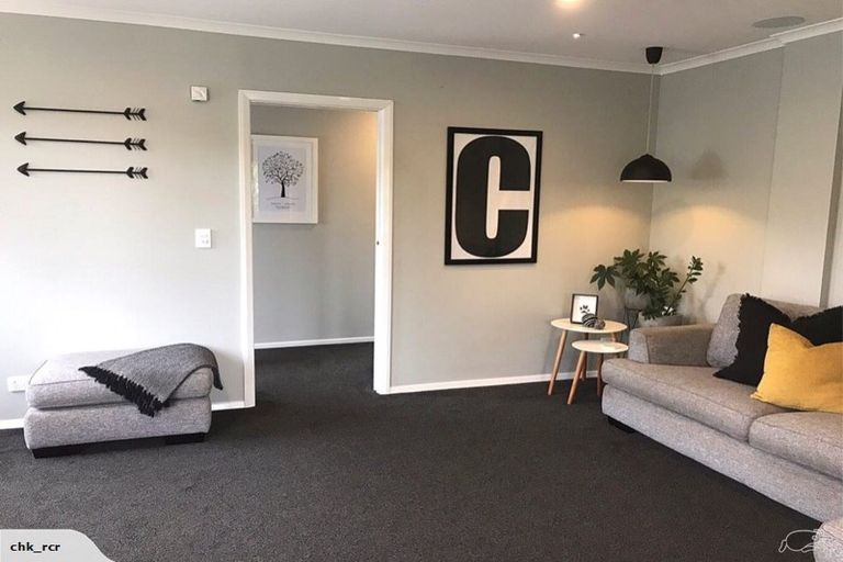 Photo of property in 21 Larch Place, Casebrook, Christchurch, 8051