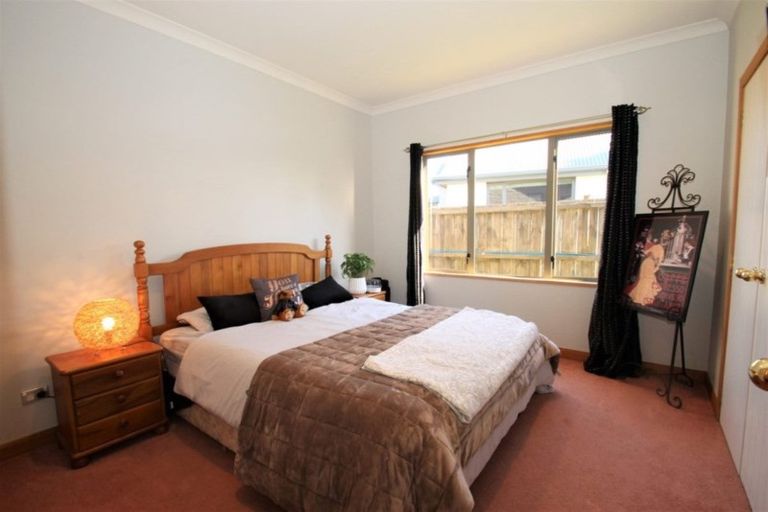 Photo of property in 2 Mallard Place, Mosgiel, 9024