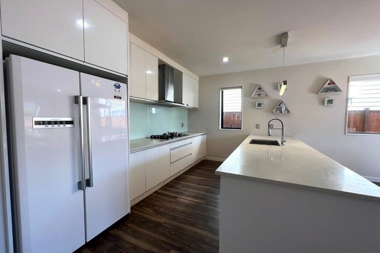 Photo of property in 21 Ballindrait Drive, Flat Bush, Auckland, 2019
