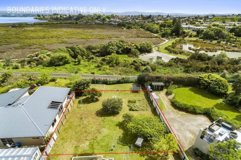 Photo of property in 375a Ngatai Road, Bellevue, Tauranga, 3110