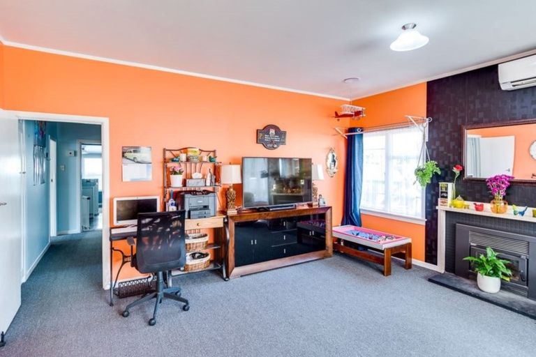 Photo of property in 105 Barden Street, Mayfair, Hastings, 4122