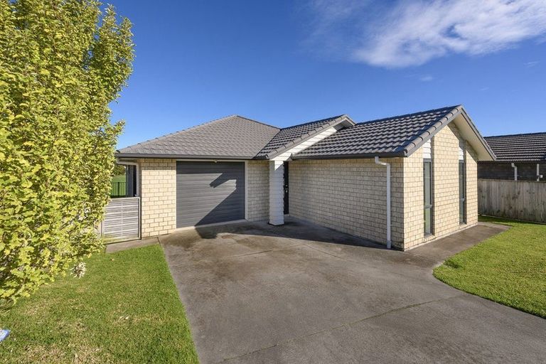 Photo of property in 26 Richardson Road, Omokoroa, 3114