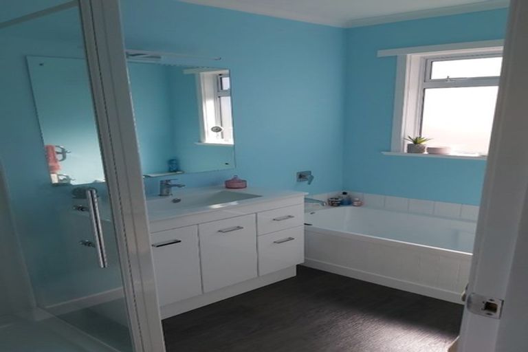 Photo of property in 353 Tukapa Street, Hurdon, New Plymouth, 4310