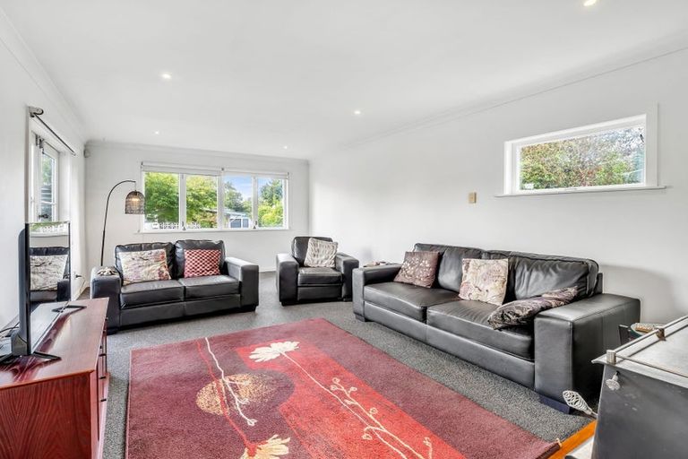 Photo of property in 10 Antrim Place, Hokowhitu, Palmerston North, 4410