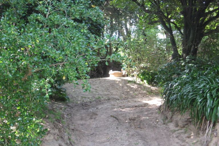 Photo of property in 16 Tuahine Crescent, Wainui, Gisborne, 4010