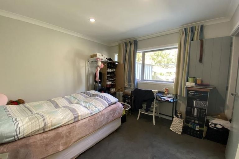 Photo of property in 25 Cresswell Place, Johnsonville, Wellington, 6037