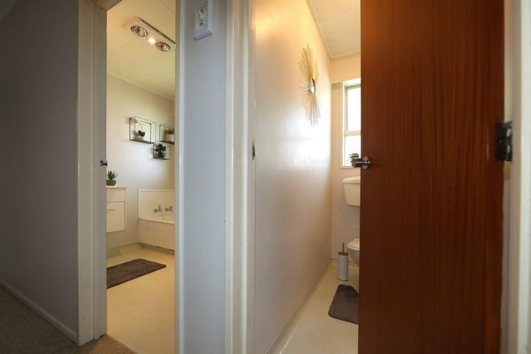 Photo of property in 220a Wolseley Street, Mayfair, Hastings, 4122