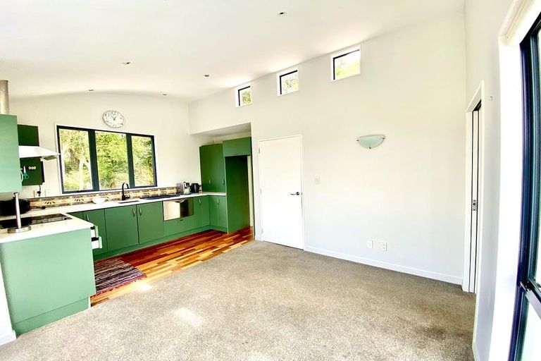 Photo of property in 59a Mana View Road, Paremata, Porirua, 5026