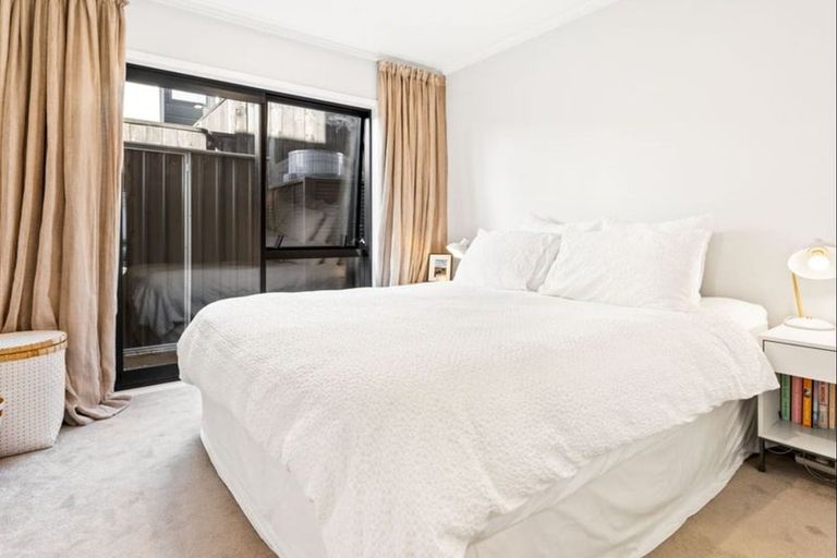 Photo of property in 74 Mapou Road, Hobsonville, Auckland, 0616