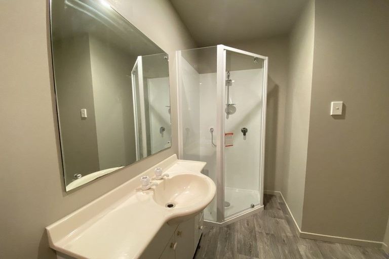 Photo of property in 6a Scott Place, Fernhill, Queenstown, 9300