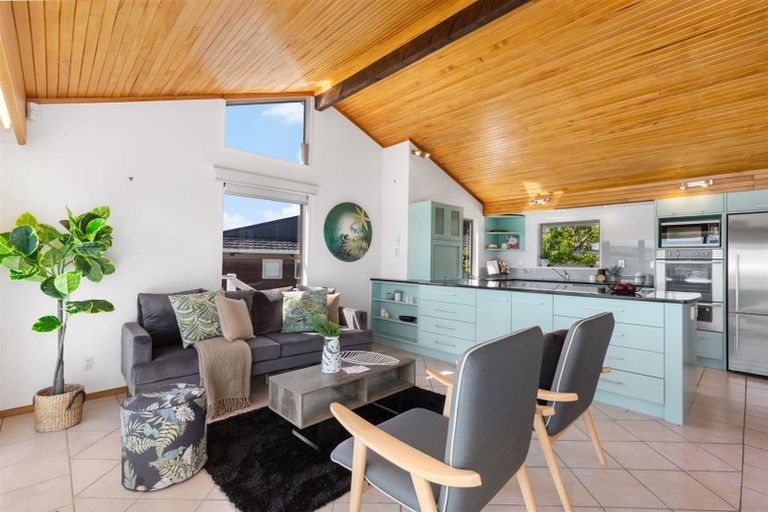 Photo of property in 35 Bosun Terrace, Whitby, Porirua, 5024