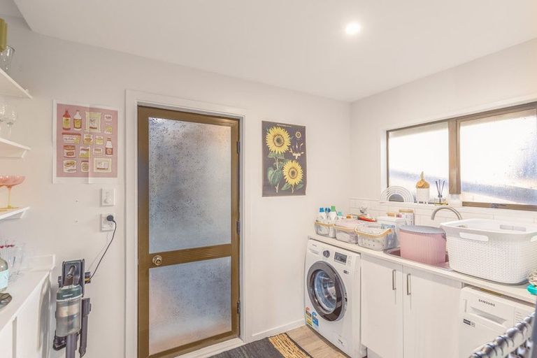 Photo of property in 1/8 Hobday Lane, Mount Pleasant, Christchurch, 8081