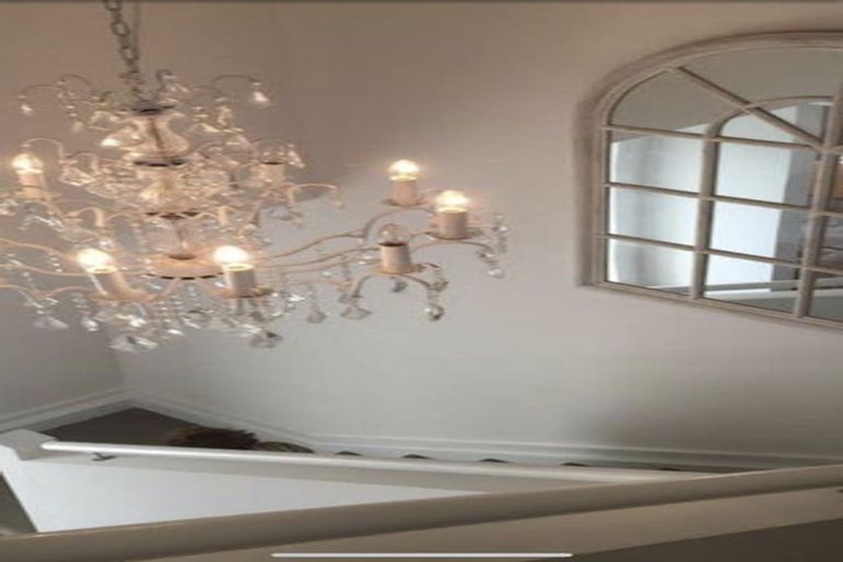 Photo of property in 6 Grace Street North, Sanson, 4817