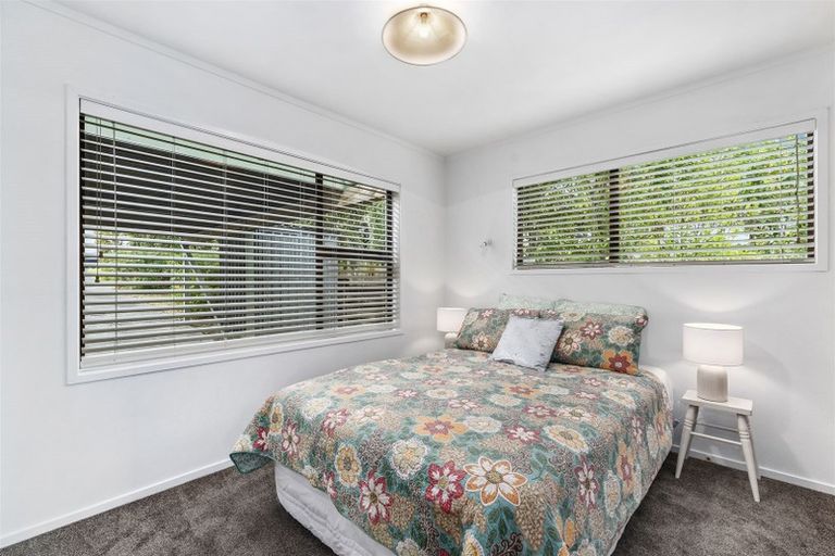Photo of property in 1/67 Browns Bay Road, Browns Bay, Auckland, 0630