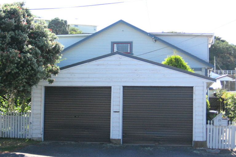 Photo of property in 15 Rotherham Terrace, Miramar, Wellington, 6022