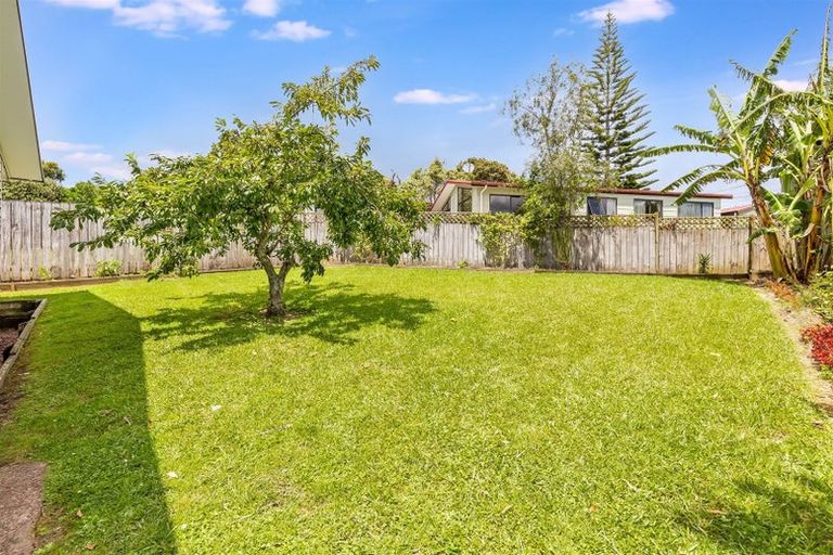 Photo of property in 5 Parrs Cross Road, Henderson, Auckland, 0612